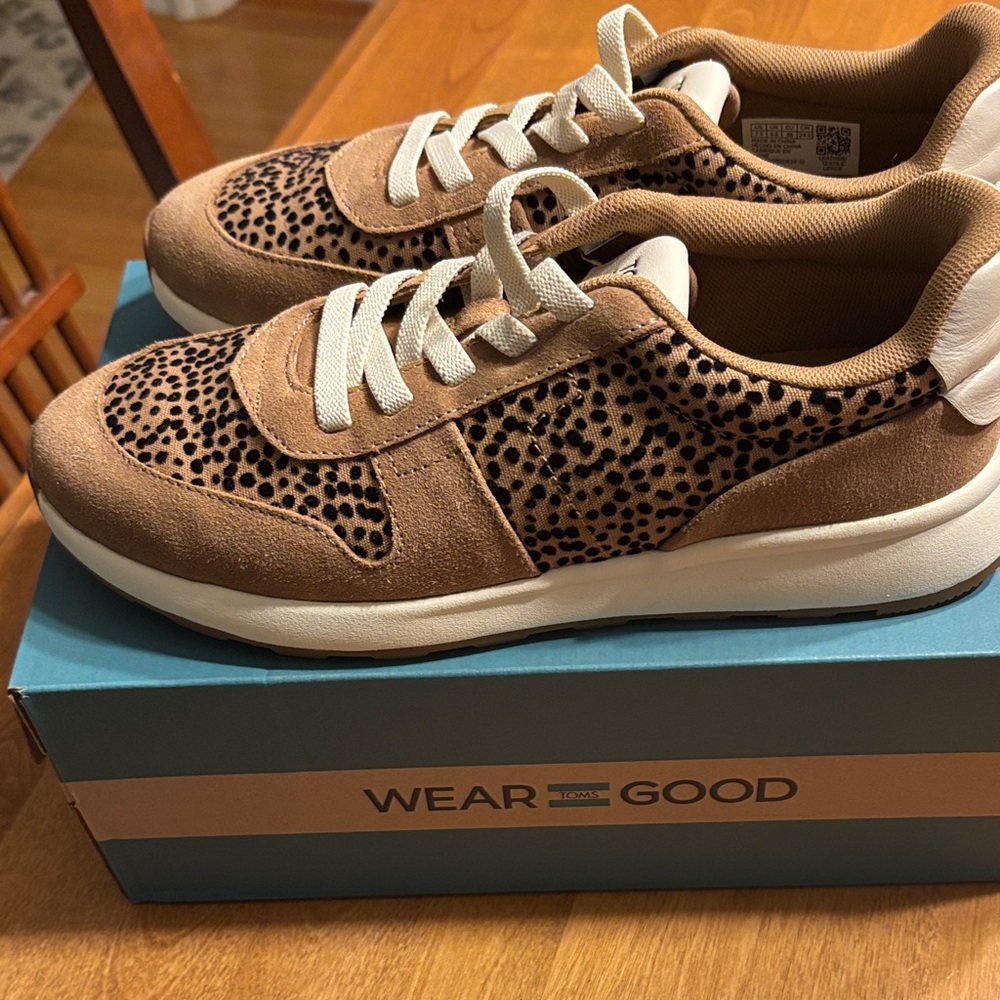 Toms Tan and Black Patterned Sneakers